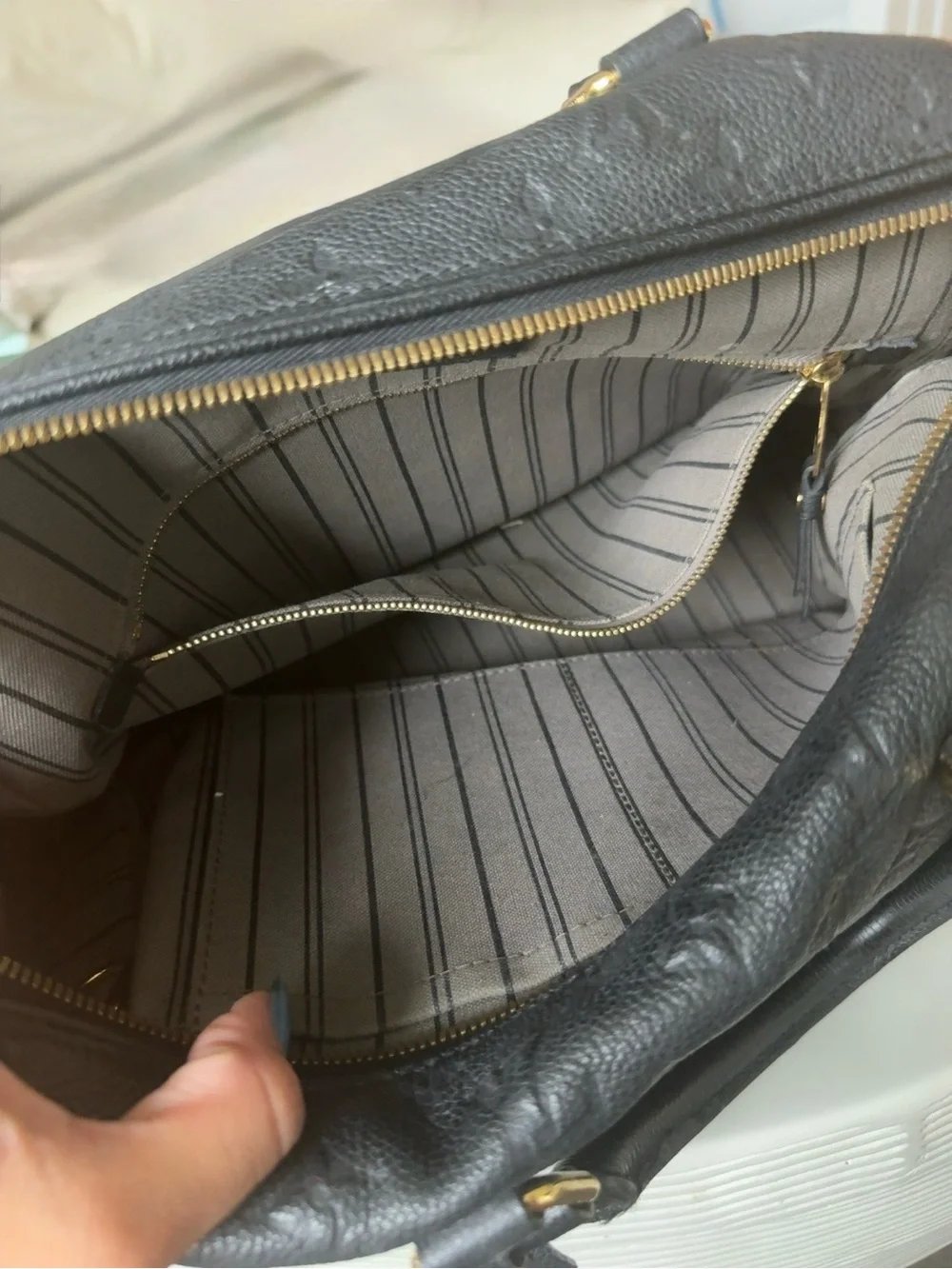 Louis Vuitton Speedy Bandoulière 25 in Black Monogram Empreinte leather